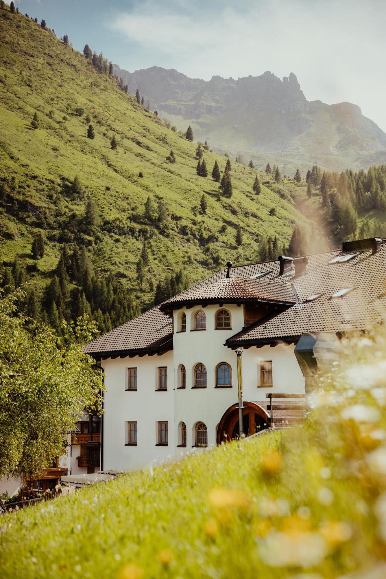 Hotel Alpenrose Арабба Экстерьер фото