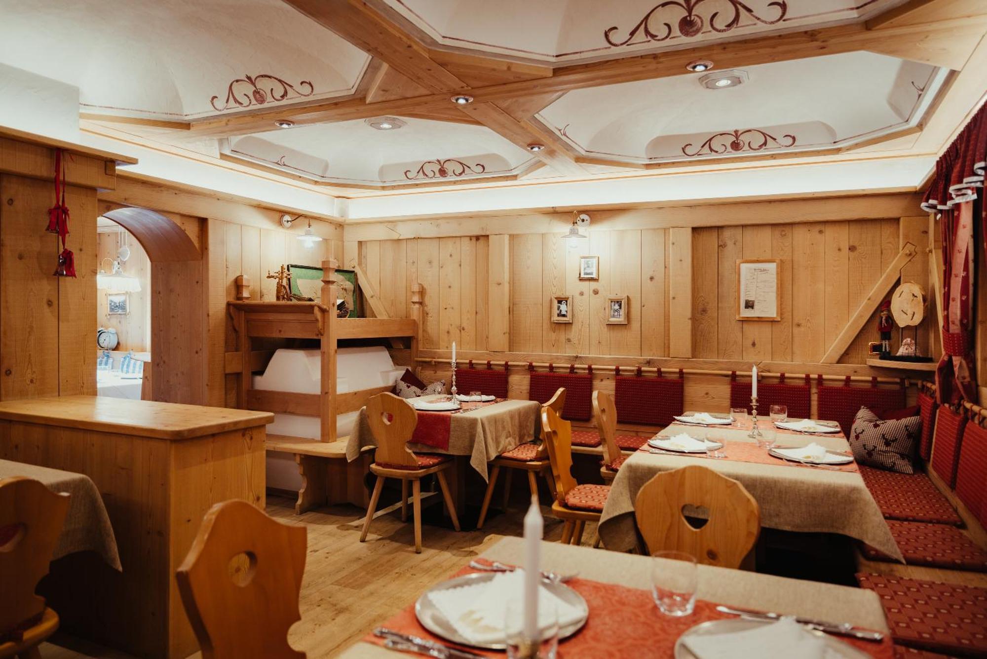 Hotel Alpenrose Арабба Экстерьер фото