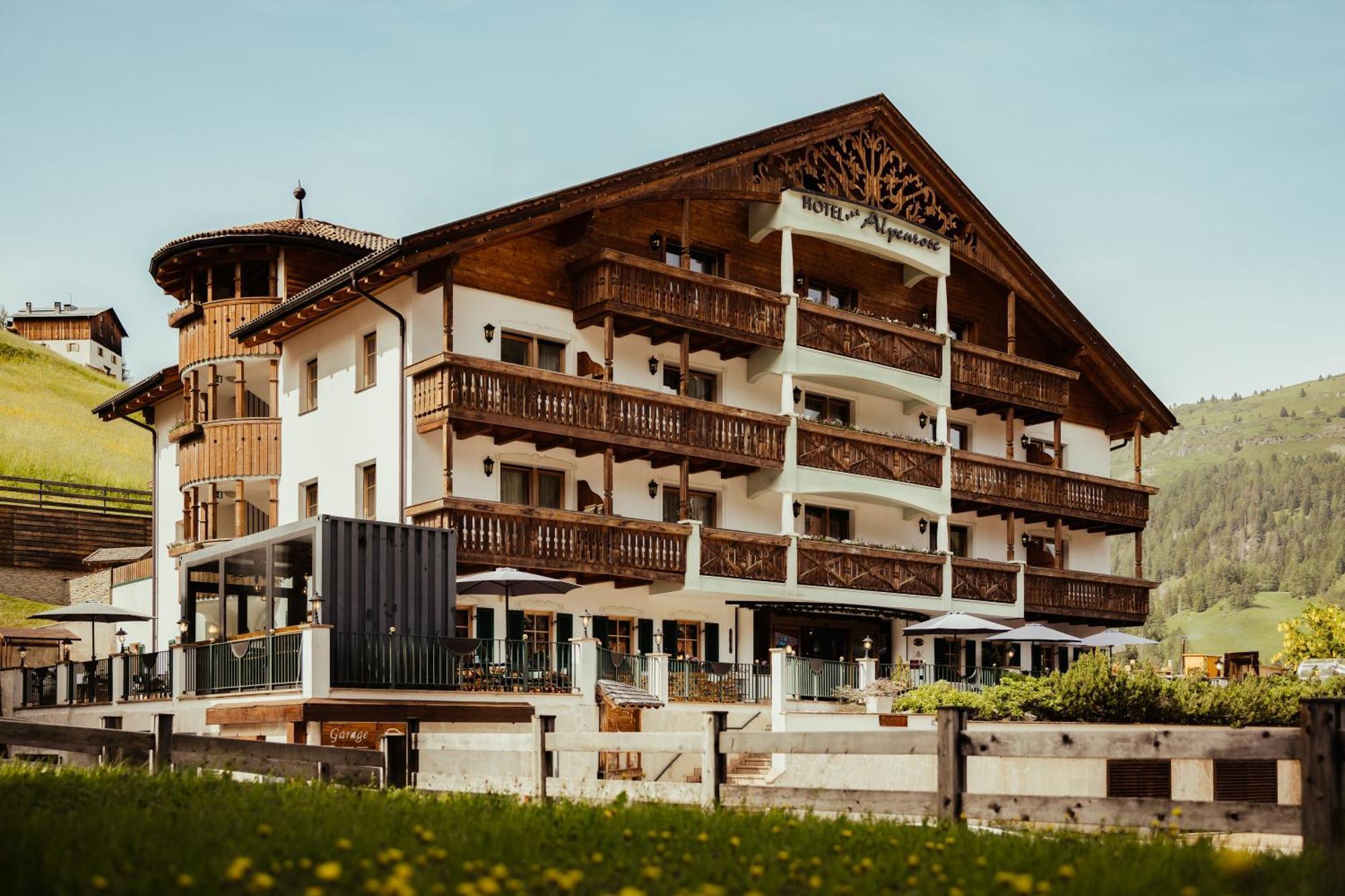 Hotel Alpenrose Арабба Экстерьер фото