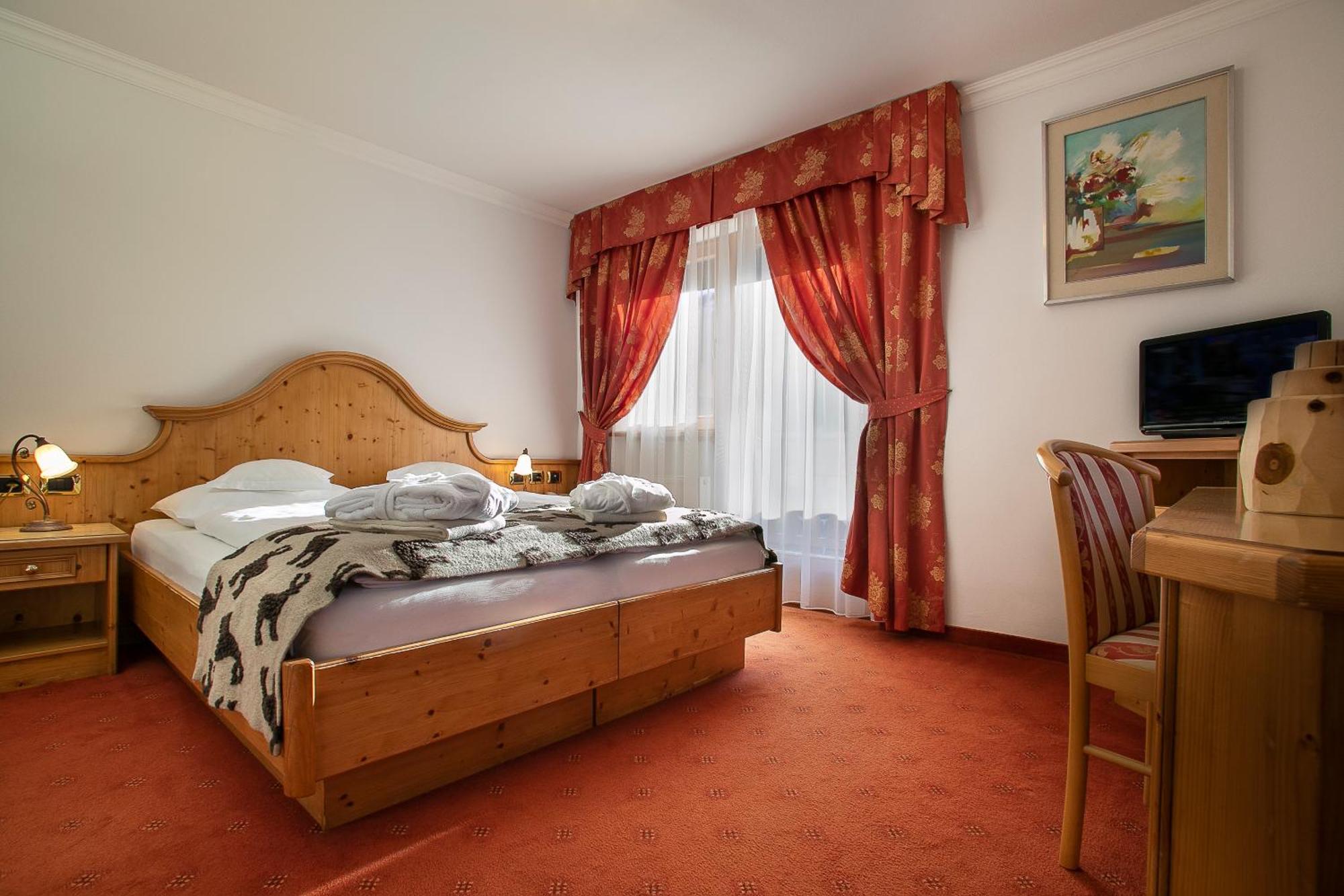 Hotel Alpenrose Арабба Экстерьер фото